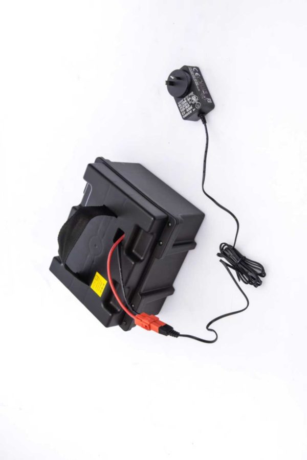 BEAST UTV XXL 24V 1400W RIDE ON CAR BLACK 16KM/H - Image 7